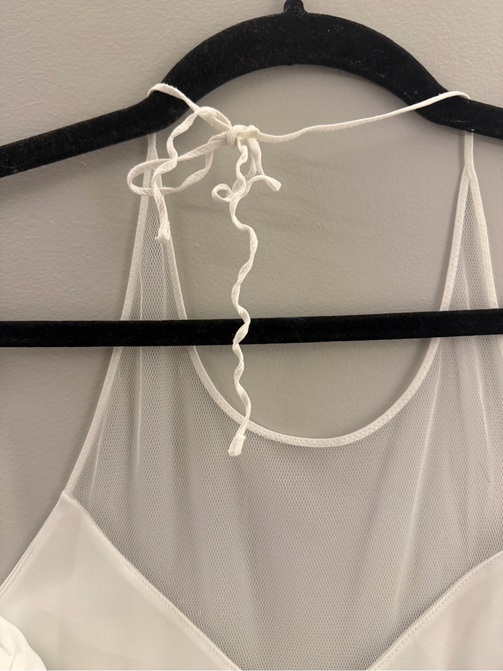 Babaton Aritzia White Double-Strap Halter Cami - Picture 6 of 10